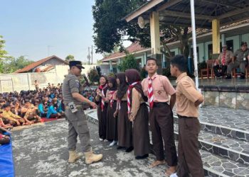 Goes To School, Satpol PP Purwakarta Sosialisasikan Pentingnya Tertib Peserta Didik