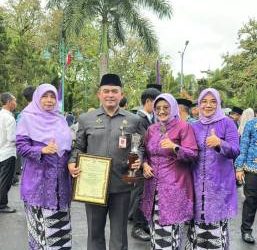 Disdukcapil Ciamis Raih Penghargaan Adminduk Prima dari Pemprov Jabar di Hari Jadi Ciamis ke-383