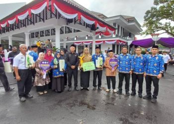 Peringati Hari Jadi ke-383, Pemkab Ciamis dan DPRKPLH Beri Penghargaan Kepada Penggiat Lingkungan