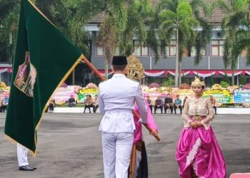 Tradisi Ngarak Pataka dan Rapat Paripurna Istimewa DPRD Dihadiri Gubernur Jabar