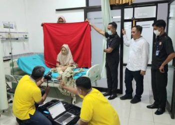 Warga Lansia Sebatang Kara Akhirnya Miliki KTP Berkat Layanan Jemput Bola Disdukcapil Ciamis