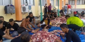 Sambut Iduladha 1446 H, DKM Masjid Al-Ikhlas Kemenag Ciamis Melakukan  Penyembelihan Hewan Kurban