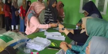 744 Warga Desa Mekarlaksana Terima Bantuan CPPD Kabupaten Bandung