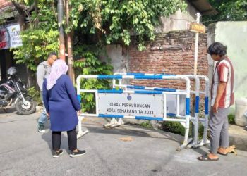 Lurah Sofia Ernawati Tuntaskan Permasalahan Parkir Liar Di Pasar Suryokusomo.