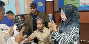 Puluhan KPM Warga Desa Mekarrahayu Terima BLT dari Dana Desa