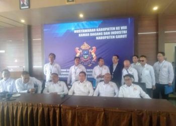 KADIN Garut Menuju Masa Depan Ekonomi Inklusif : Ahmad Bajuri Apresiasi Terpilihnya H. Ir. Rajab Secara Aklamasi