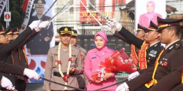 Polres Garut Gelar Kegiatan Upacara Wellcome and Farewell Kapolres Garut