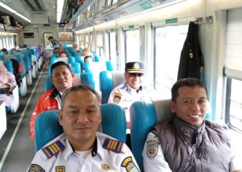 KA Argo Wilis Kembali Berhenti di Stasiun Ciamis, Sejumlah Pejabat Ikut Uji Coba Hari Pertama