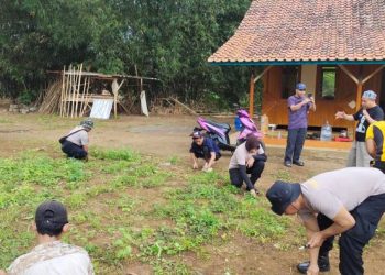 Polsek Kawali Dukung Ketahanan Pangan dan Ekonomi Warga Lewat Pendekatan Humanis “POLISI BAIK”