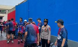 Kapolsek Kawali Tunjukkan Kepemimpinan Humanis dalam Pengamanan Fun & Run Gunasalma 2025