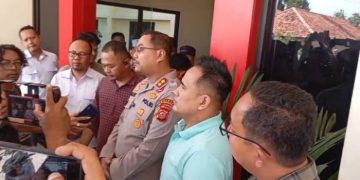 Polisi Tangkap Seorang Ayah Aniaya anak kandungnya  yang beredar di Medsos