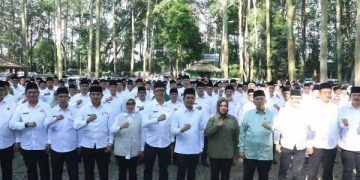 Ratusan Pejabat Pemkab Bandung Dilantik  Bupati  di KM 0 Situ Cisanti Kertasari