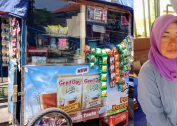 Bu Ipah, Kisah Potret Perjuangan Perempuan Garut Dibalik Roda Dorong