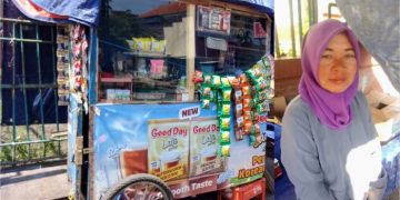 Bu Ipah, Kisah Potret Perjuangan Perempuan Garut Dibalik Roda Dorong