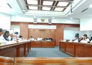 Pembinaan Kades dan Penguatan Ekonomi Melalui Kopdes Merah Putih : Kolaborasi Dana Desa dan Kemandirian Warga Garut