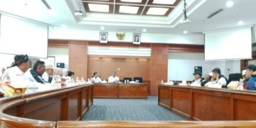 Pembinaan Kades dan Penguatan Ekonomi Melalui Kopdes Merah Putih : Kolaborasi Dana Desa dan Kemandirian Warga Garut