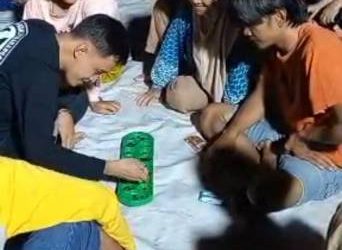 Warga Perum Bumi Pakarangan Semarakkan HUT RI ke-80 Lewat Lomba Congklak Bernuansa Nostalgia