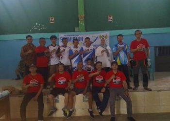Final Badminton HUT – RI Ke-80 Pemcam Pacet,Tim Desa Mandalahaji Akhirnya Pecah Telur Raih Gelar Juara 1