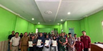 Ratusan Warga Ciparay Bandung Gembira Terima Sertifikat PTSL gratis