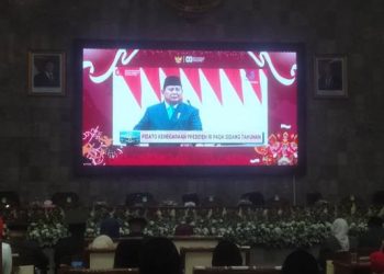 Ketua DPRD Kabupaten Garut Pimpin Rapat Paripurna Mengikuti Arahan Presiden