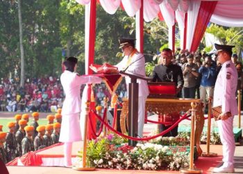 Jadi Irup HUT ke- 80 RI Bupati Bandung Sampaikan Capaian Indikator Makro Pembangunan