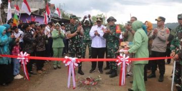 Dampingi Danrem 061/Suryakancana, Bupati Sukabumi : TMMD Memberikan Manfaat Besar Bagi Masyarakat