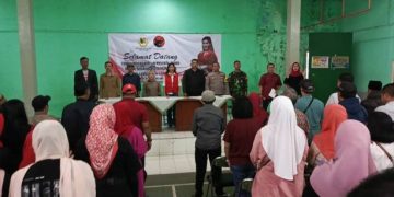 Reses Legislator F PDI P Angie Natesha di GOR Desa Margahayu Selatan Diwarnai Insiden Kecil Gegara Tamu Tak Kebagian Uang Transpor