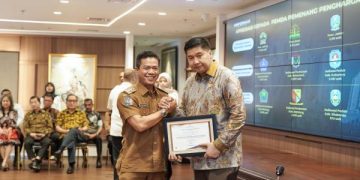 Dukung Program 3 Juta Rumah, Bupati Bandung Diganjar Penghargaan Tingkat Nasional