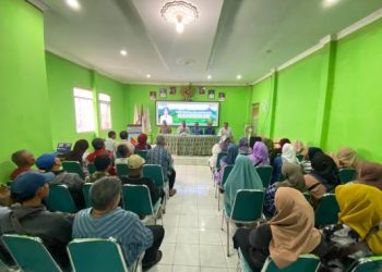 Camat Ciparay Hadiri Penyerahan Insentif RT/RW Desa Gunungleutik, Wujud Apresiasi Bagi Pejuang Lingkungan