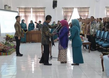Bupati Ciamis Lantik Bunda PAUD dan Ketua TP PKK Kecamatan, Paredi Cekas Ujung Tombak Pencegahan Kekerasan Anak.
