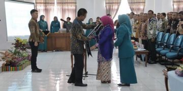 Bupati Ciamis Lantik Bunda PAUD dan Ketua TP PKK Kecamatan, Paredi Cekas Ujung Tombak Pencegahan Kekerasan Anak.