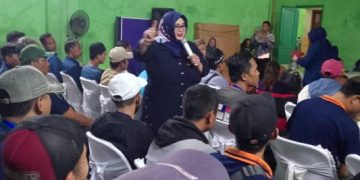 Dra. Hj. Tia Fitriani Gelar Sosialisasi Penyebarluasan Perda Nomor 9/2014 Di Desa Langensari Kabupaten Bandung
