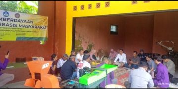 Dari Limbah Jadi Berkah, Tim Pemberdayaan Masyarakat Unigal Hibahkan Mesin Pencacah Dan Pengolahan Bonggol Jagung