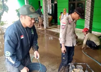 Kali Cisapi Meluap Sebabkan Banjir, Kades Suci : Solusi Jangka Panjang Ada di Pemkab Garut
