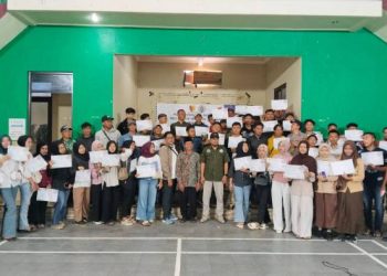 Antusias! Warga Desa Laksana Ikuti Pelatihan Pemasaran Pakaian Bayi Melalui Online Shop