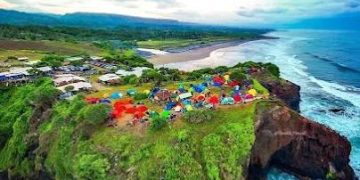 Puncak Guha : Surga Tersembunyi di Selatan Garut dengan Pesona Pantai dan Gua Kelelawar