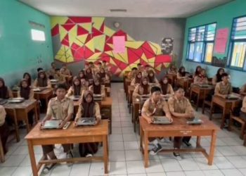SMP Negeri 1 Leles Rayakan HUT ke-74 Presiden Prabowo Subianto dengan Sajian Nasi Goreng Spesial