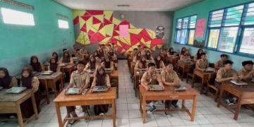 SMP Negeri 1 Leles Rayakan HUT ke-74 Presiden Prabowo Subianto dengan Sajian Nasi Goreng Spesial