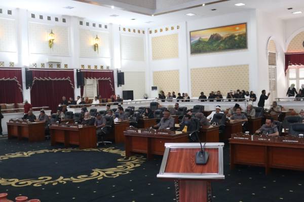 Bupati Sampaikan Nota Keuangan RAPBD TA 2026, Seluruh Fraksi DPRD Purwakarta Menerima