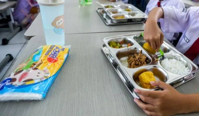 Pemkot Bandung Pastikan Program Makan Bergizi Gratis Aman dan Sehat