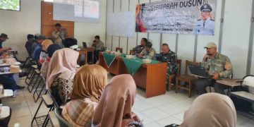 Serma Panji Babinsa Desa Bumiwangi Anggota Koramil 2408 Ciparay Hadiri Musdus RPJMDes dan RKPDes