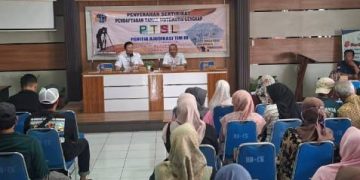 BPN Kabupaten Bandung  Serahkan  200 Sertifikat Elektronik Kepada Warga Desa Cileunyi Kulon