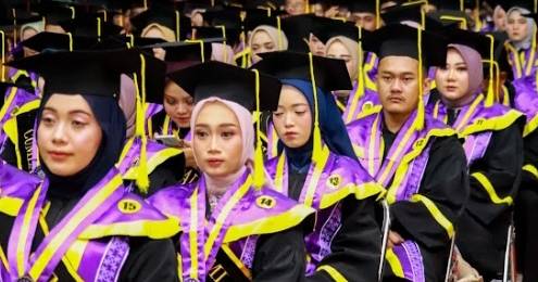Wisuda Ke 43, Unigal Teguhkan Budaya Kagaluhan Sebagai Pilar Kepemimpinan Etis di Era Global