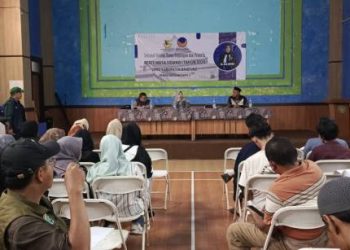 Reses di GOR Desa Mekarrahayu, Anggota DPRD Hj. Aas Aisyah Terima Aspirasi Terkait MBG dan KDMP
