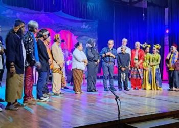 ‘Pernikahan Dini’ di Rumentangsiang, Ki Daus Bangkitkan Kembali Sandiwara Sunda