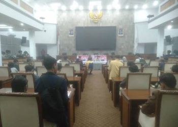 Sejumlah Mahasiswa Demo di Gedung DPRD Garut, Tolak RUU KUHAP dan Dorong Pengesahan RUU Masyarakat Adat dan Perampasan Aset