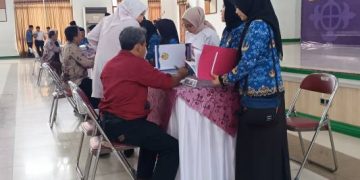 Bupati Ciamis Serahkan Uang Kadeudeuh Korpri, Tegaskan Solidaritas ASN dan Peran Pensiunan sebagai Teladan Masyarakat