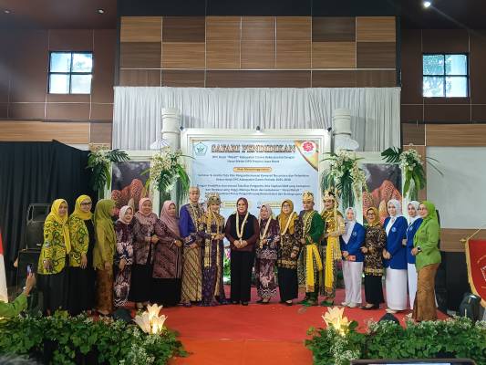 Teguhkan Identitas, Harpi Melati Ciamis Siapkan Regenerasi Perias Pengantin Tradisional