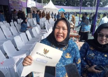 32 Tahun Mengabdi, Honorer Ciamis Akhirnya Diangkat ASN PPPK Paruh Waktu