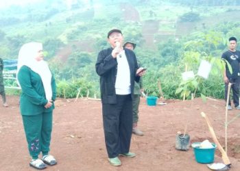 Hadiri Pembagian Raport di Ponpes Darussa’adah, Cucun A. Syamsurijal Serukan Gerakan Nusantara Menanam